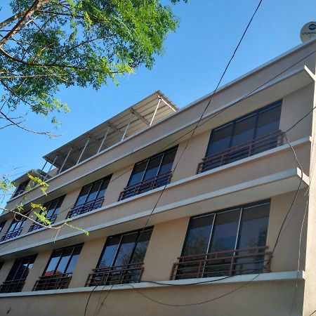 Hotel Rajendra Chinchani Dış mekan fotoğraf