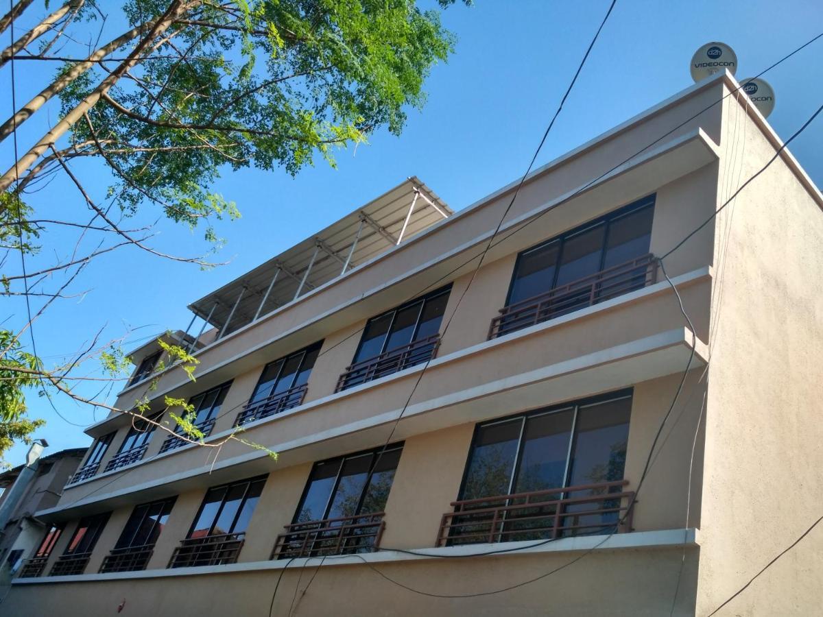 Hotel Rajendra Chinchani Dış mekan fotoğraf